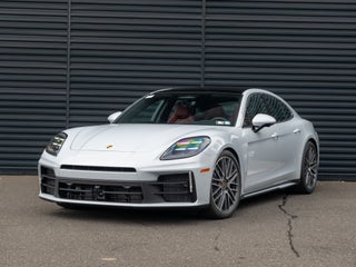 2026 Porsche Panamera 4