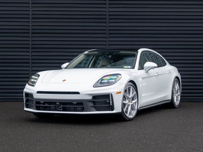 2026 Porsche Panamera 4