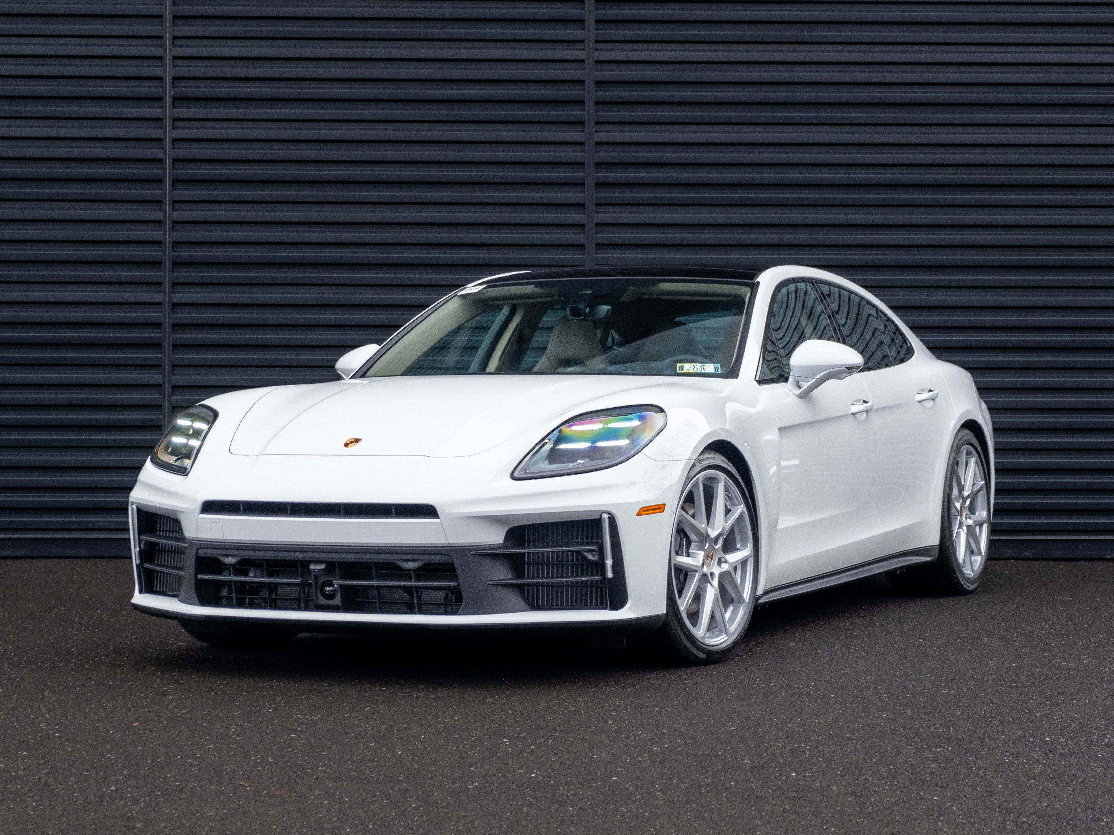 2026 Porsche Panamera 4