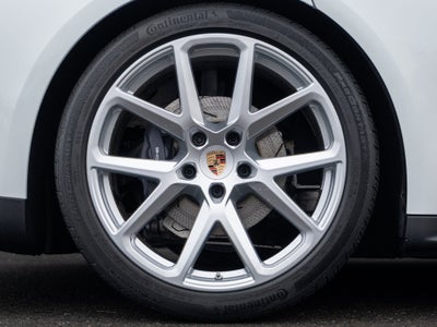 2026 Porsche Panamera 4