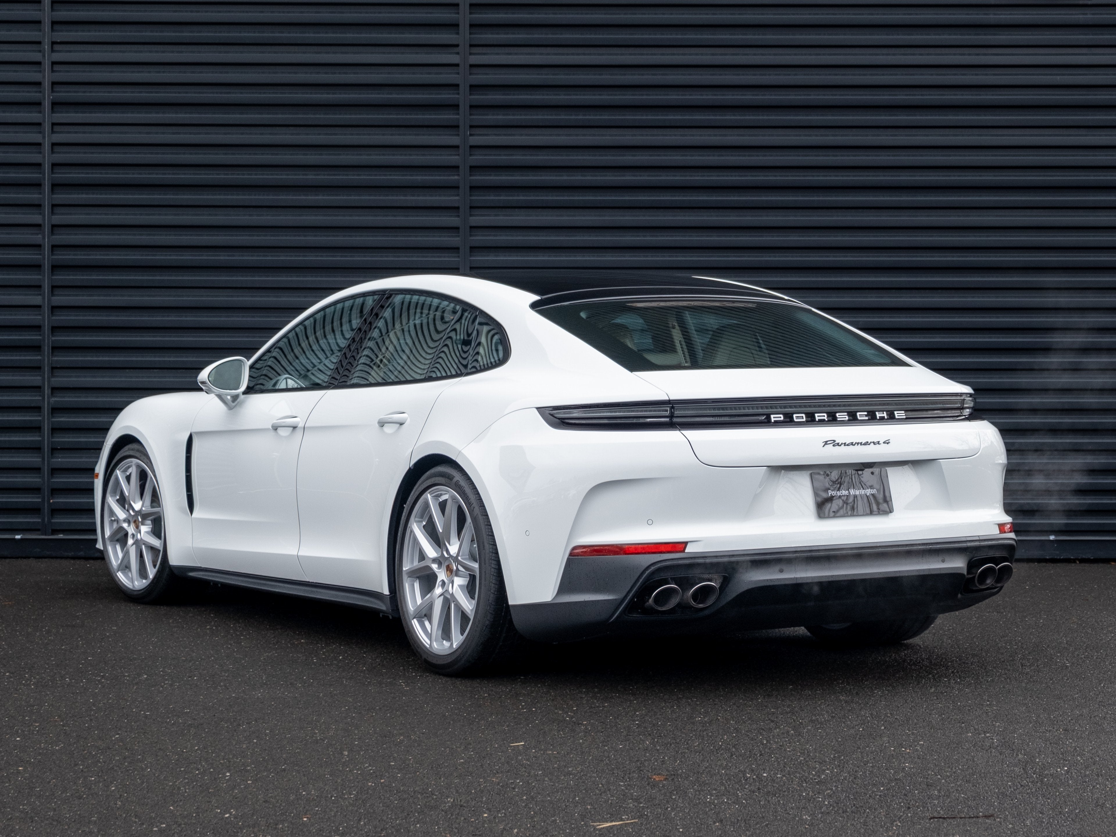 2026 Porsche Panamera 4