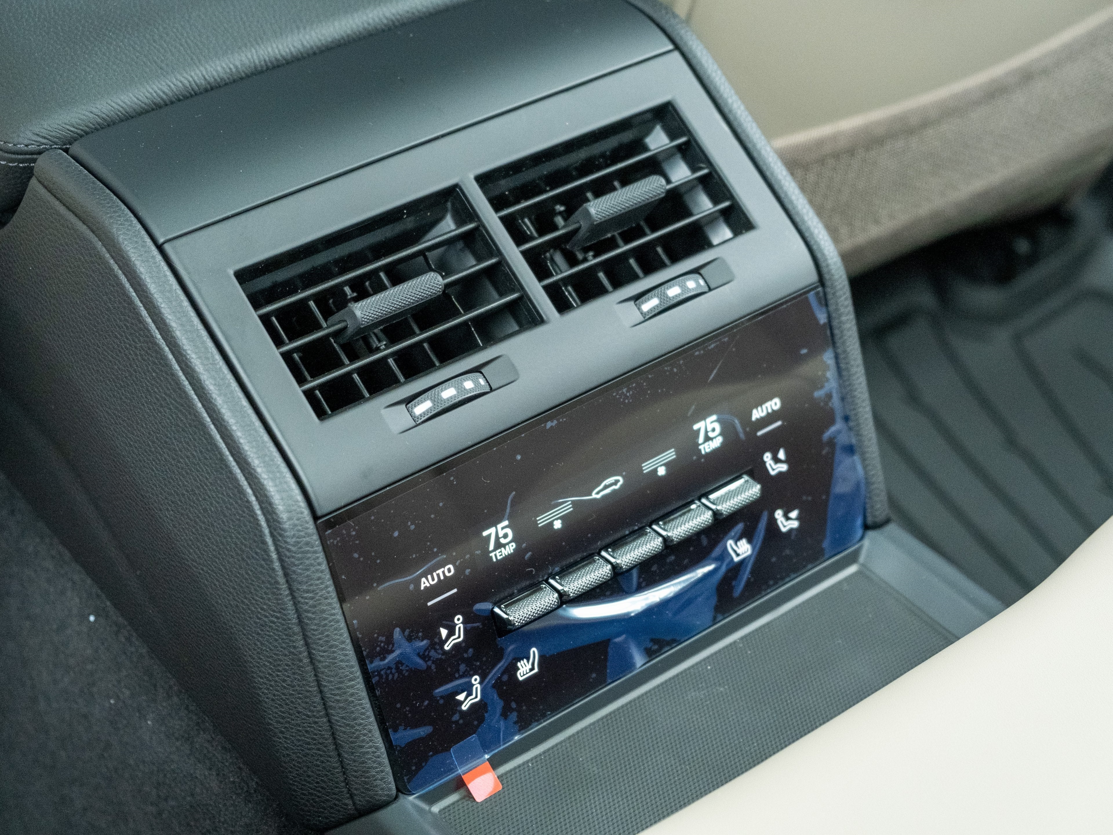 2026 Porsche Panamera 4