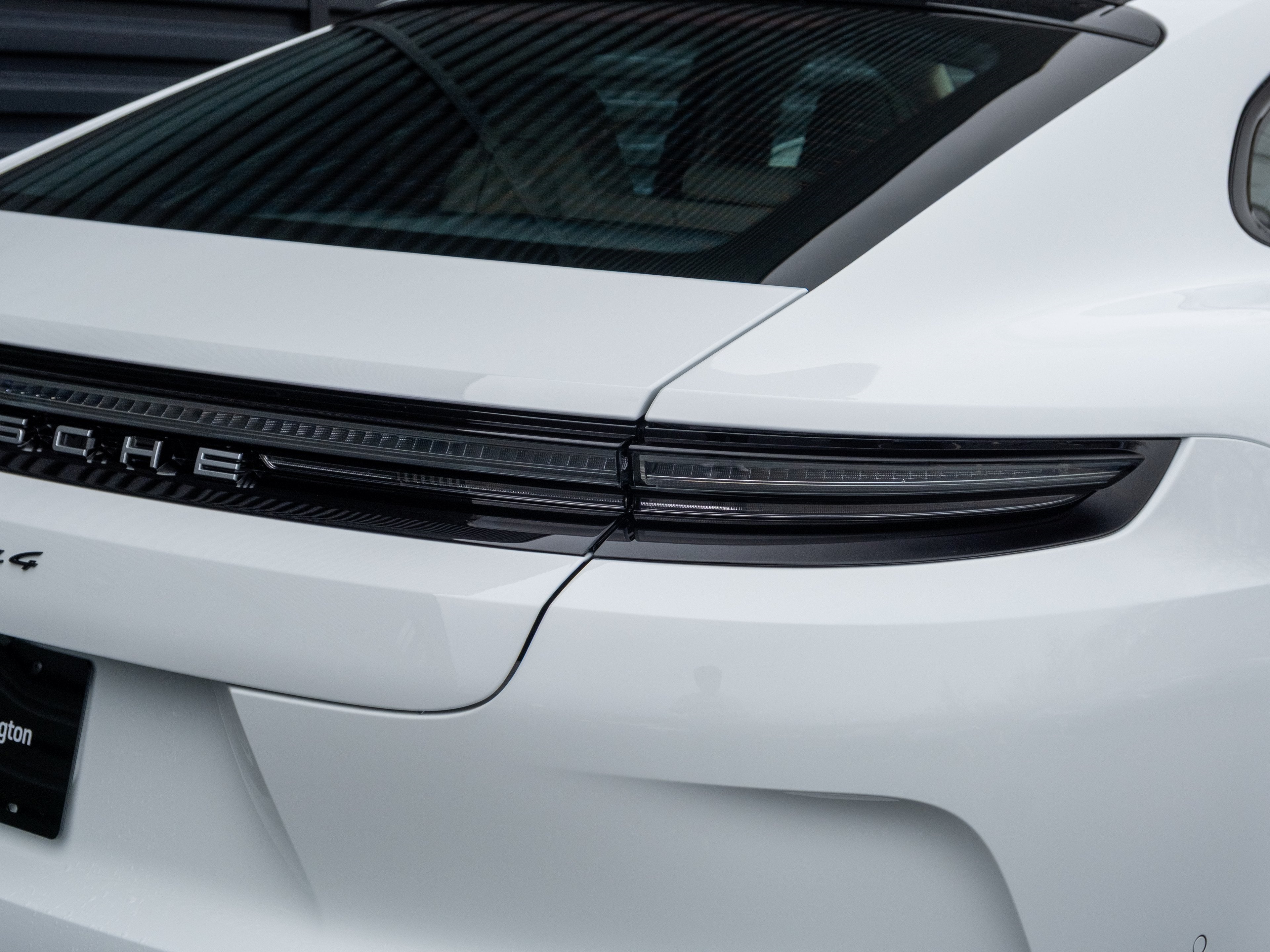 2026 Porsche Panamera 4