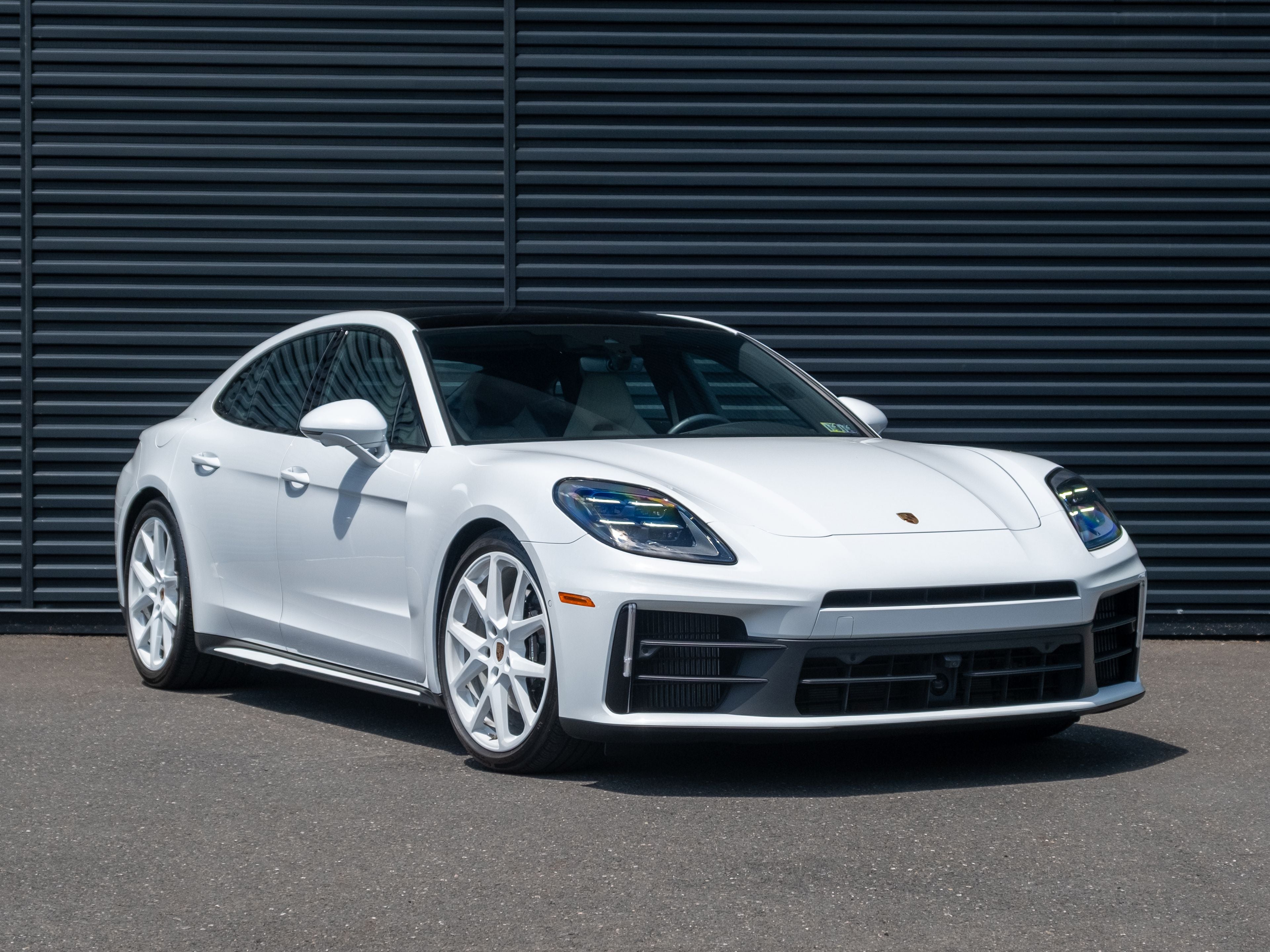 2024 Porsche Panamera 4