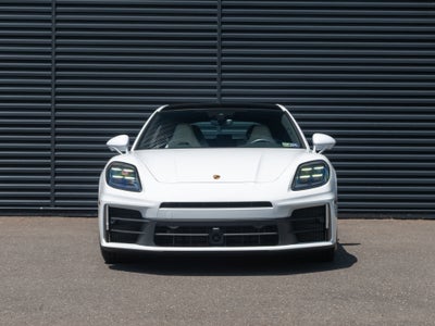 2024 Porsche Panamera 4