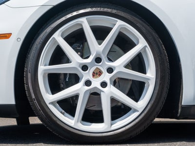2024 Porsche Panamera 4