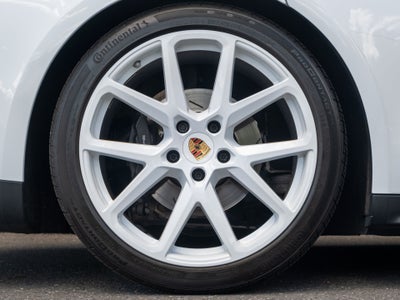 2024 Porsche Panamera 4
