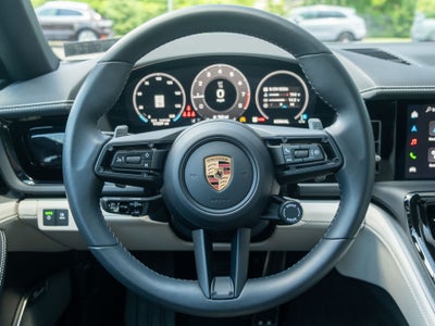 2024 Porsche Panamera 4
