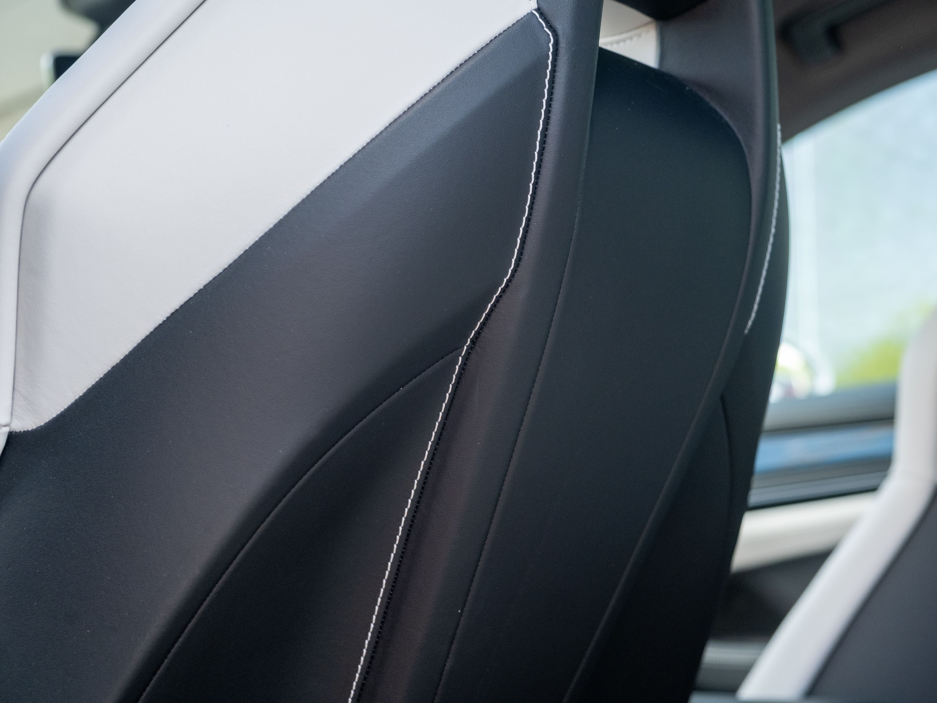 2024 Porsche Panamera 4