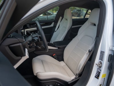 2024 Porsche Panamera 4