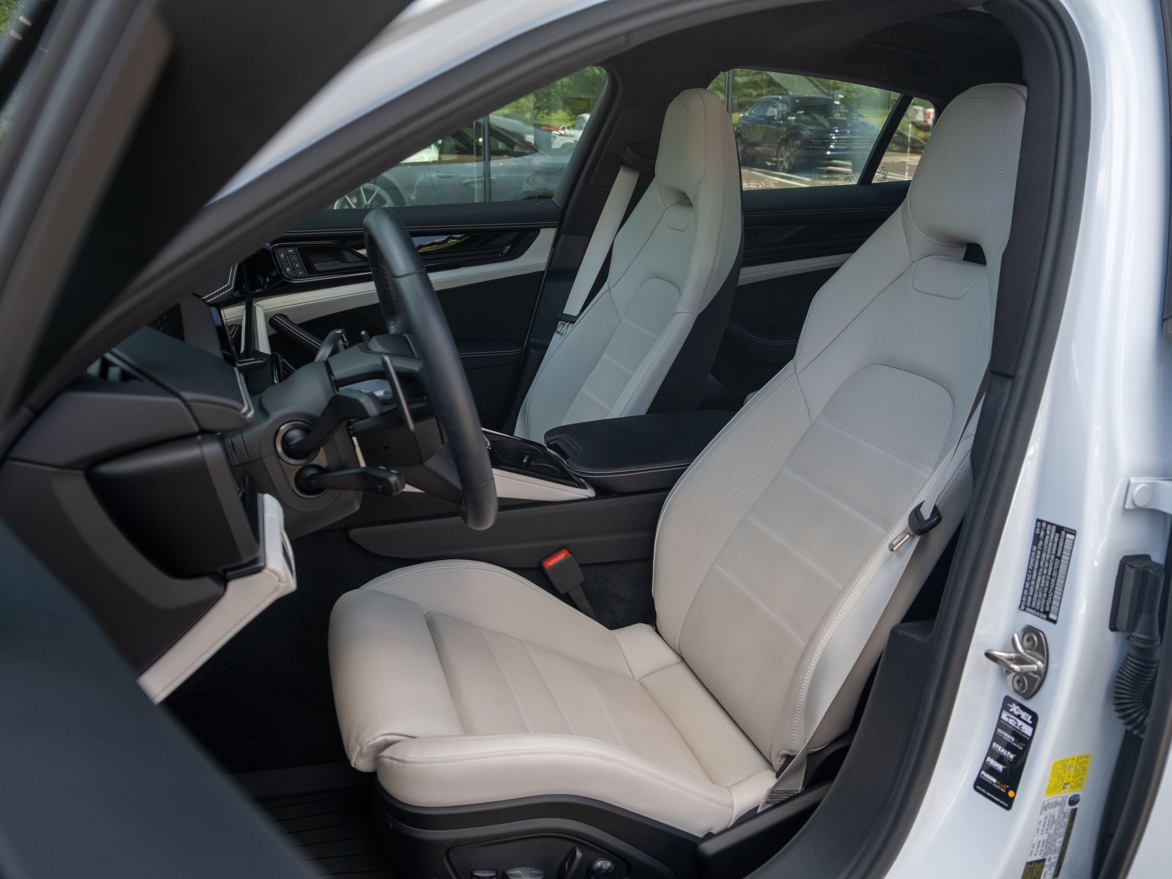 2024 Porsche Panamera 4