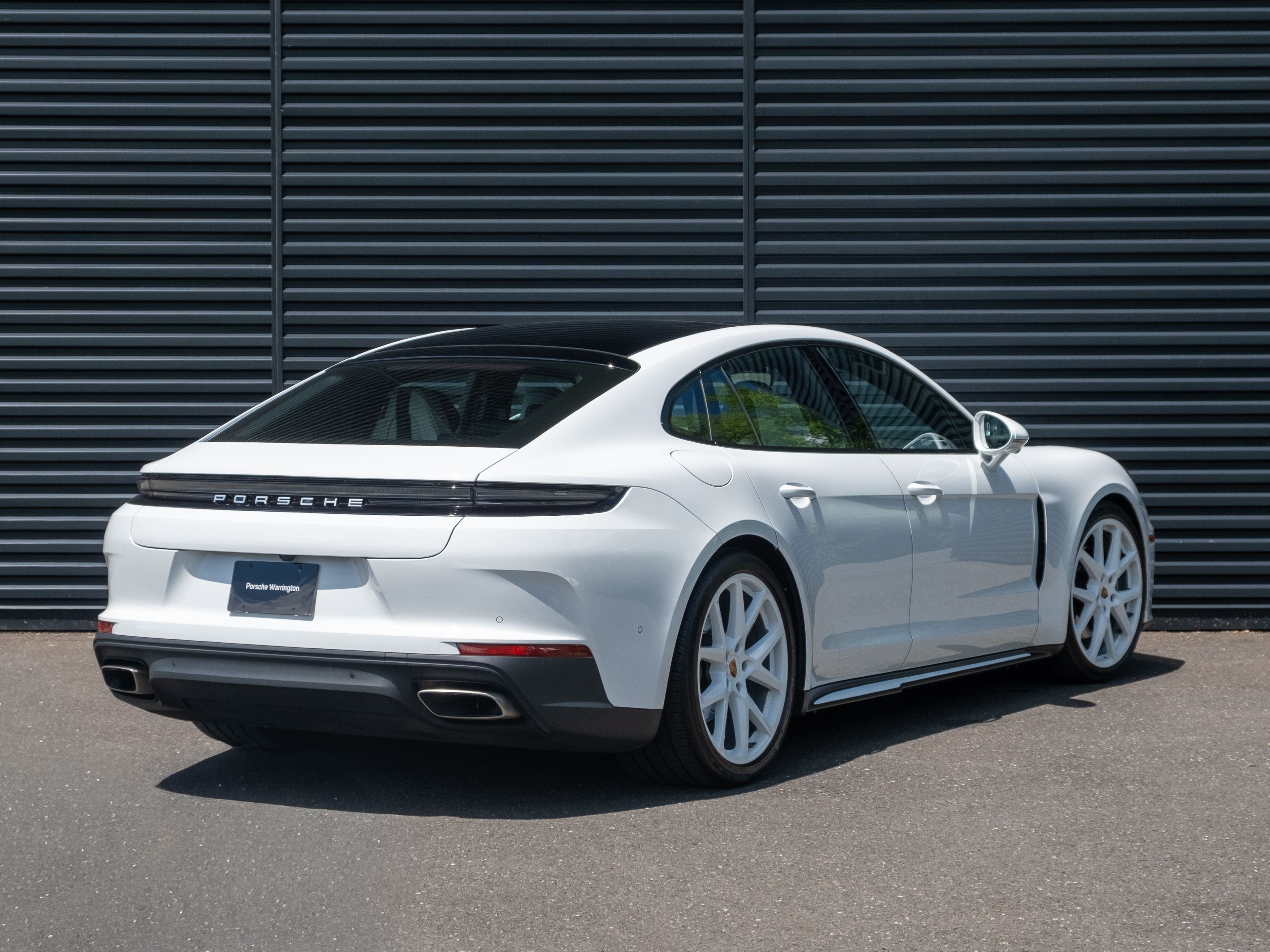 2024 Porsche Panamera 4