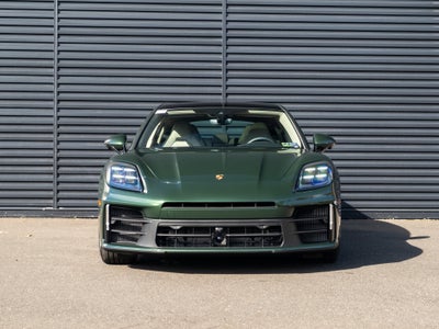 2026 Porsche Panamera 4