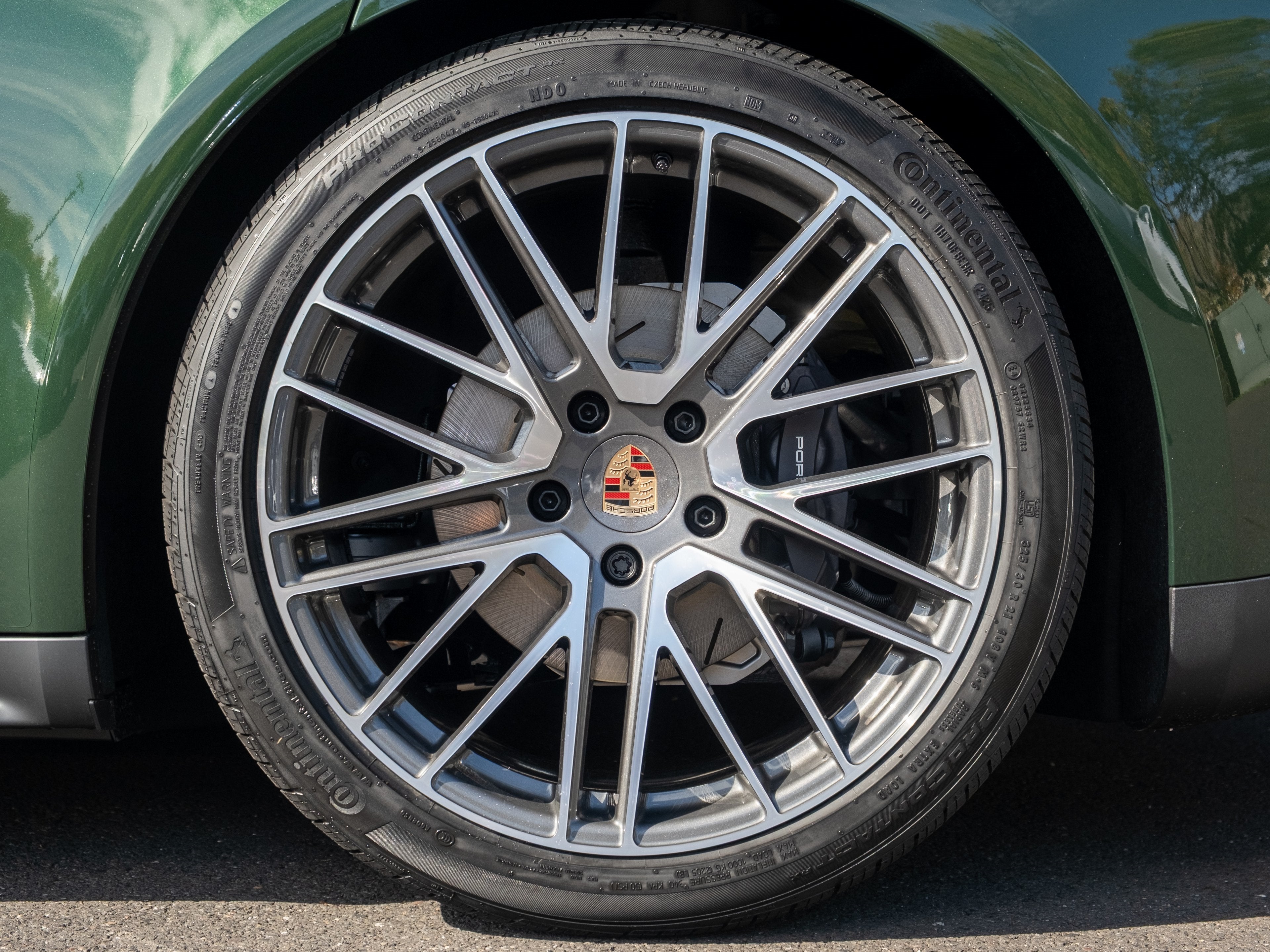 2026 Porsche Panamera 4