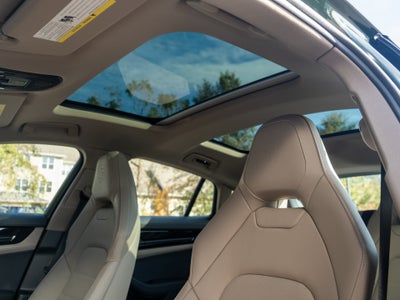 2026 Porsche Panamera 4