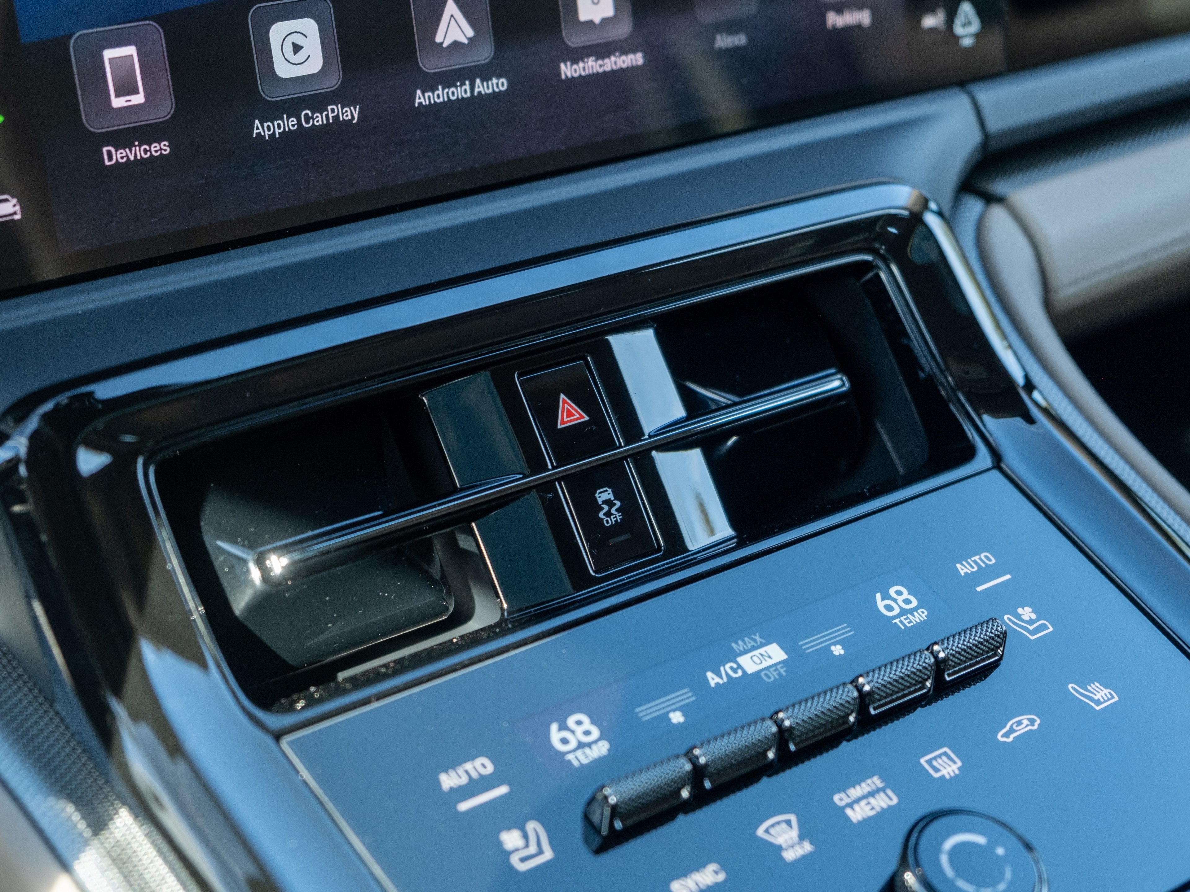 2026 Porsche Panamera 4