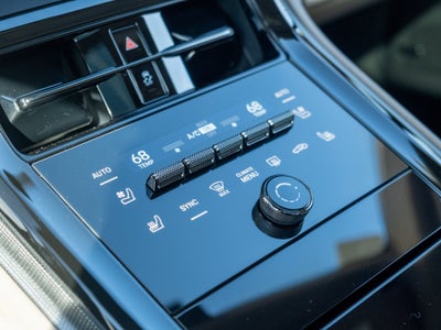 2026 Porsche Panamera 4