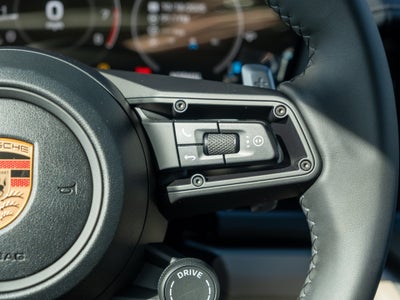 2026 Porsche Panamera 4