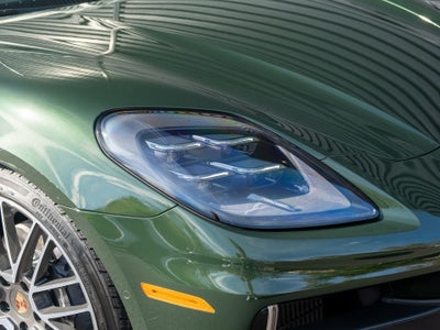 2026 Porsche Panamera 4