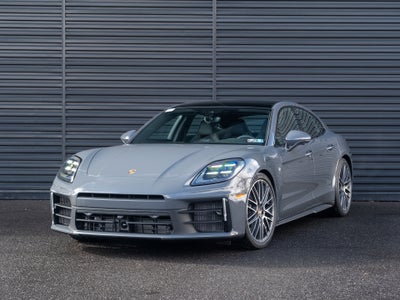 2026 Porsche Panamera 4