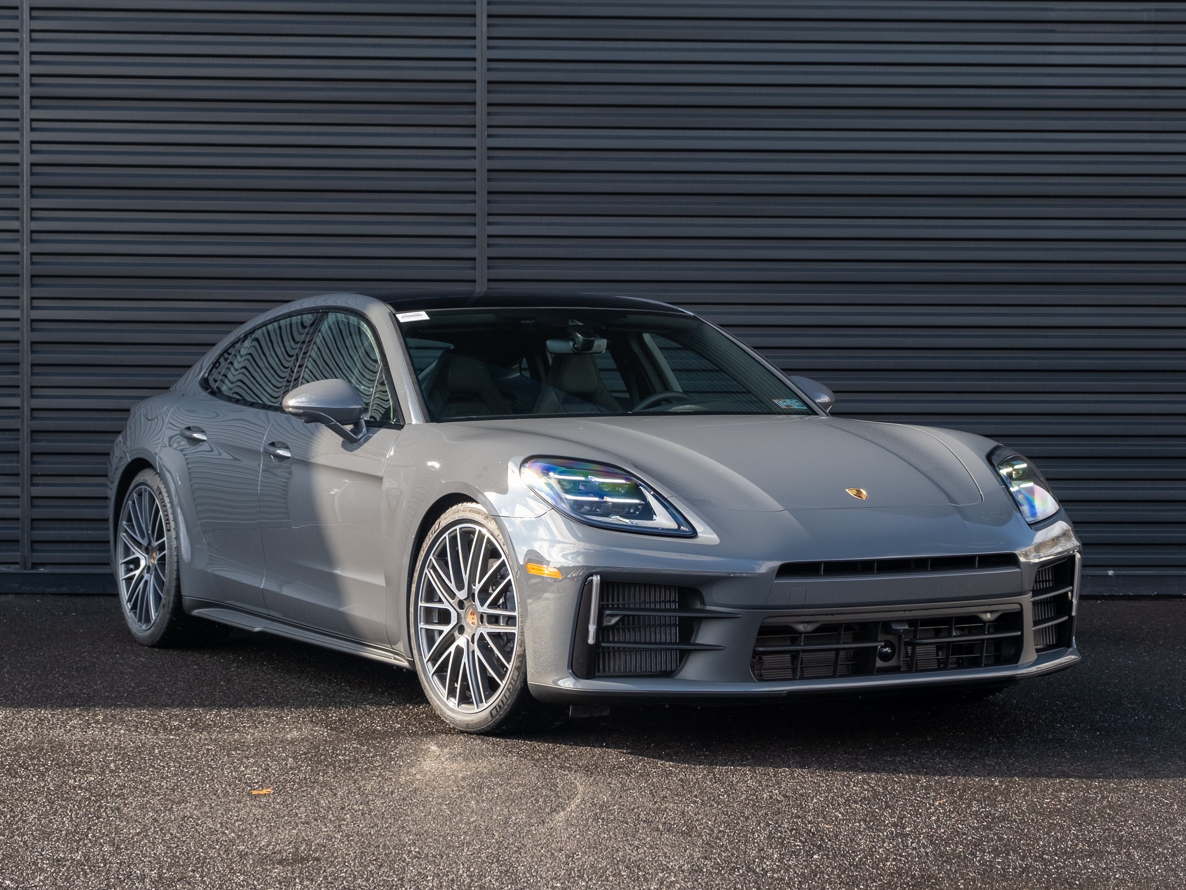 2026 Porsche Panamera 4