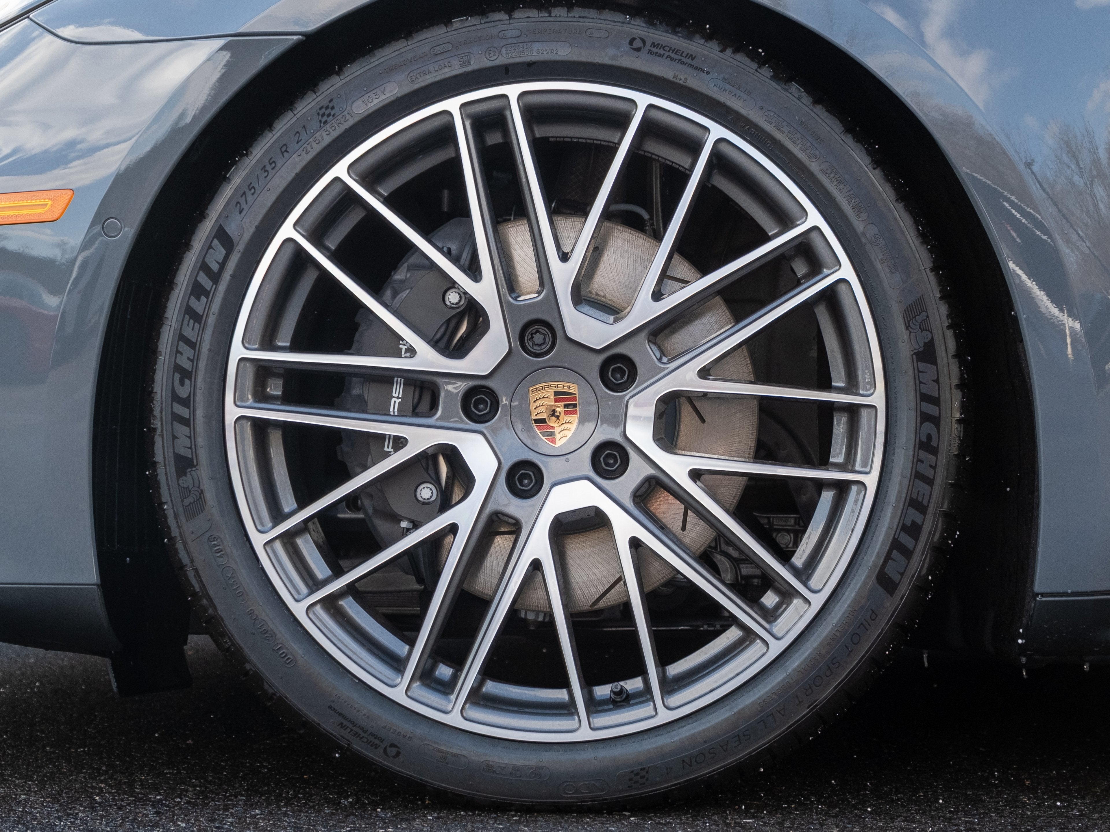 2026 Porsche Panamera 4