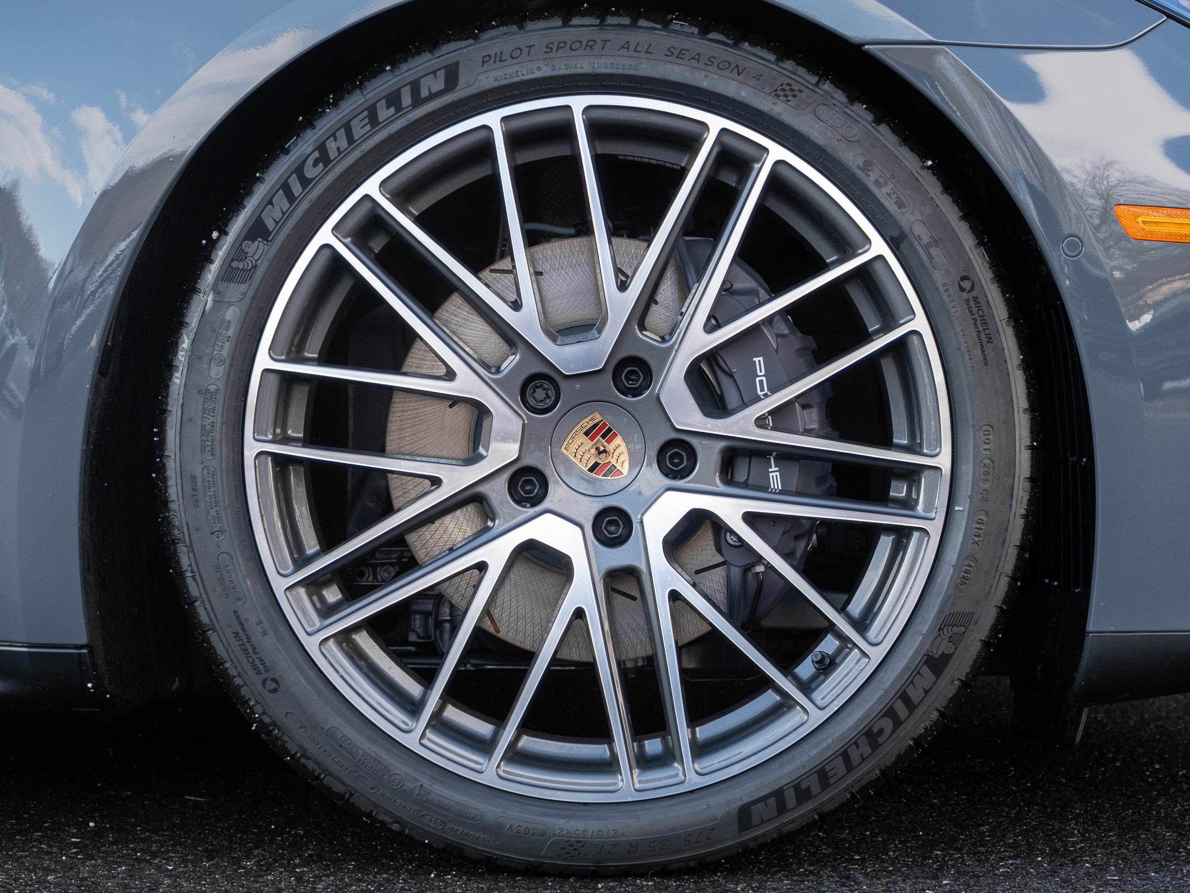 2026 Porsche Panamera 4