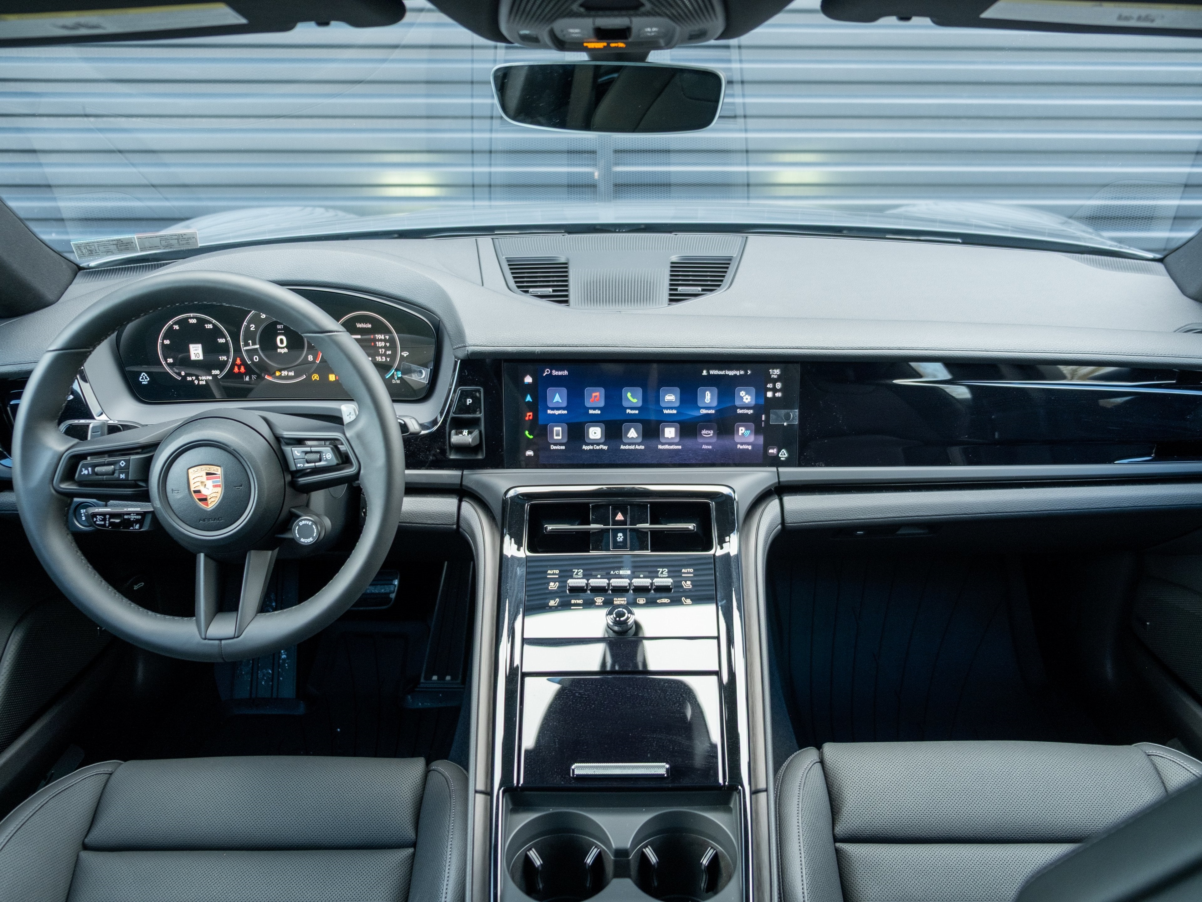 2026 Porsche Panamera 4