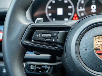 2026 Porsche Panamera 4