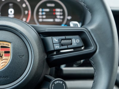 2026 Porsche Panamera 4