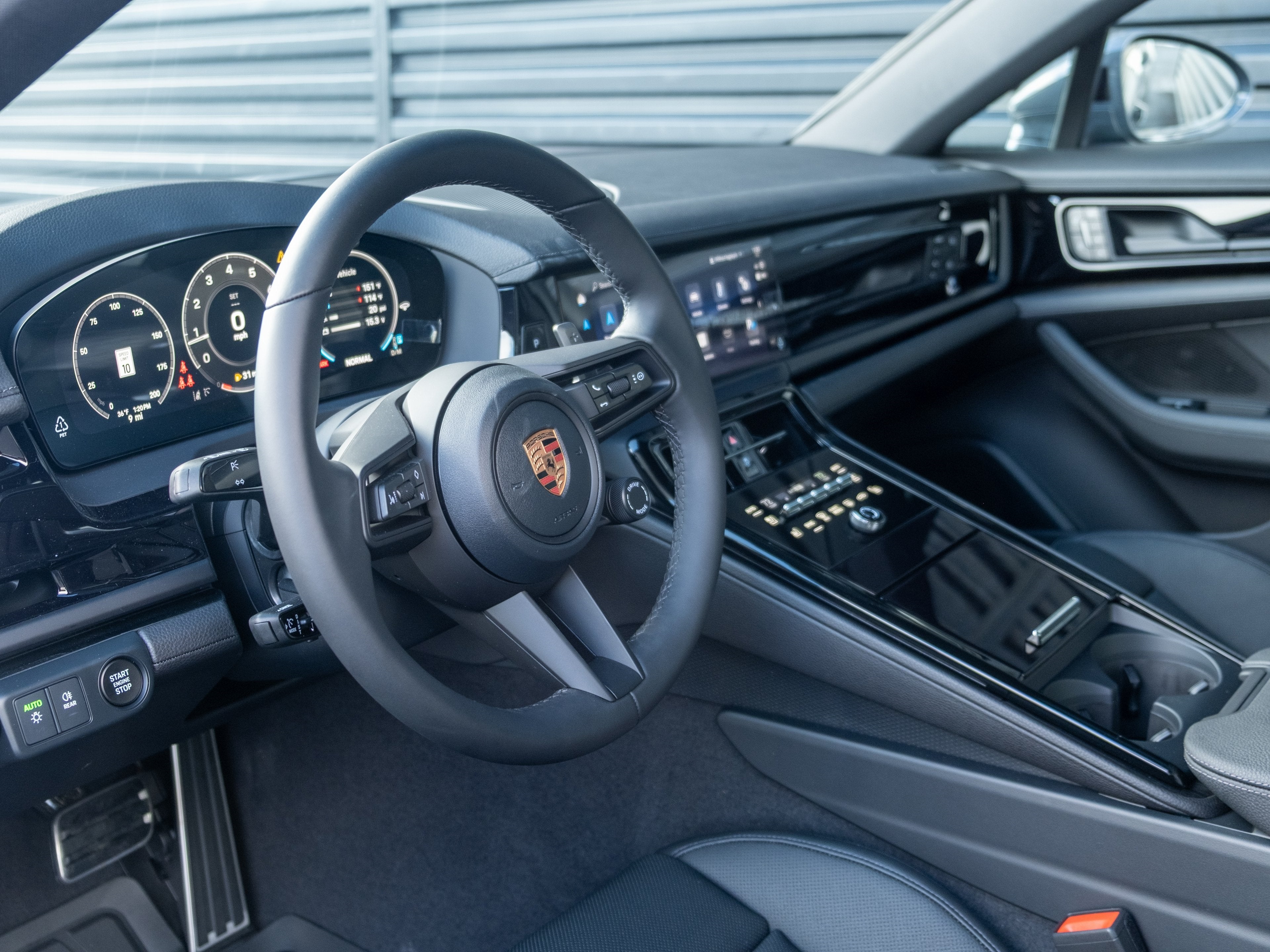 2026 Porsche Panamera 4