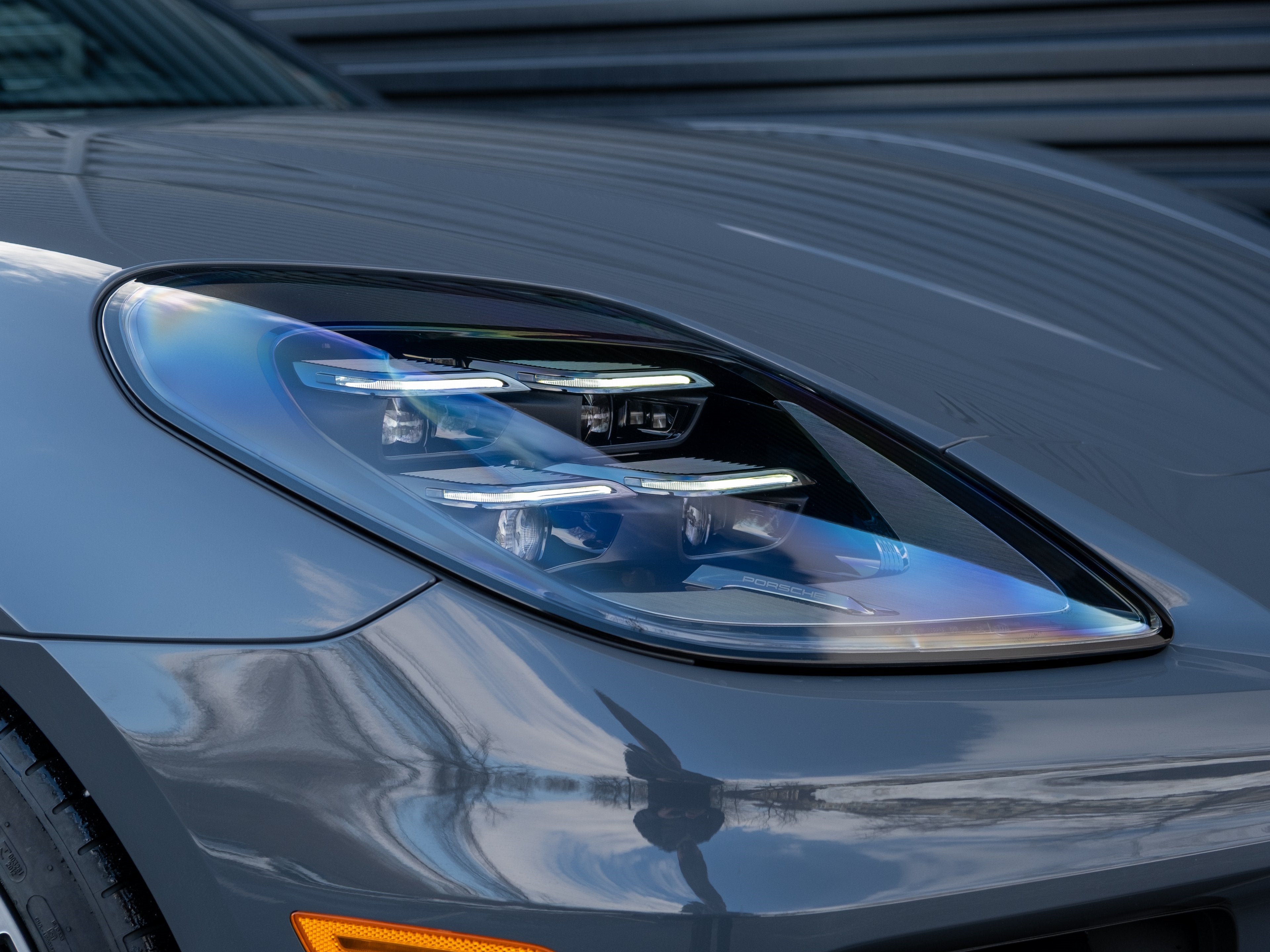 2026 Porsche Panamera 4