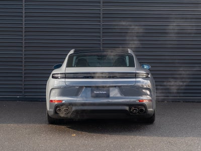 2026 Porsche Panamera 4