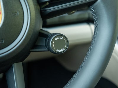 2026 Porsche Panamera 4