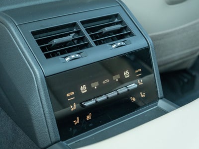 2026 Porsche Panamera 4