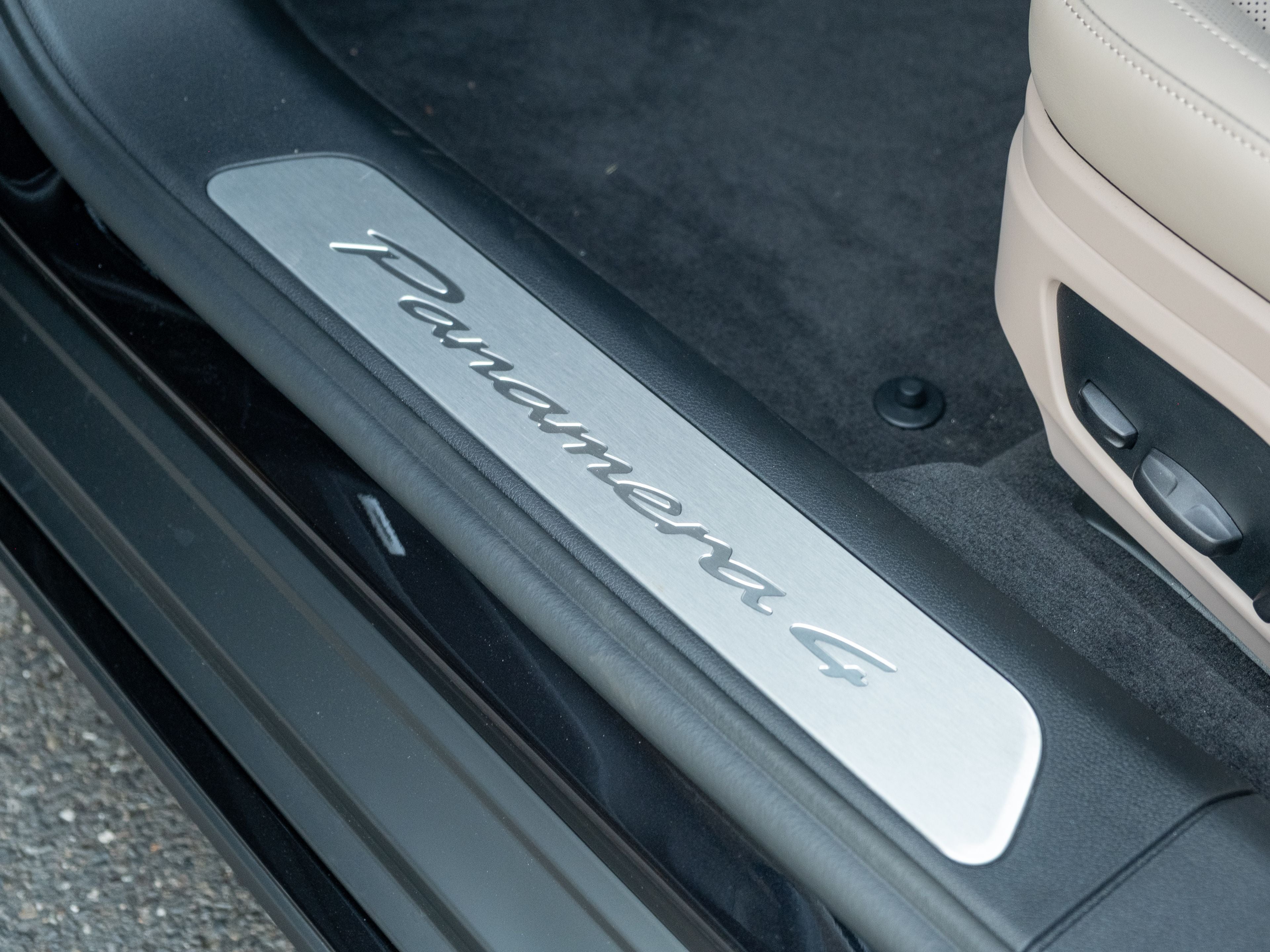 2026 Porsche Panamera 4