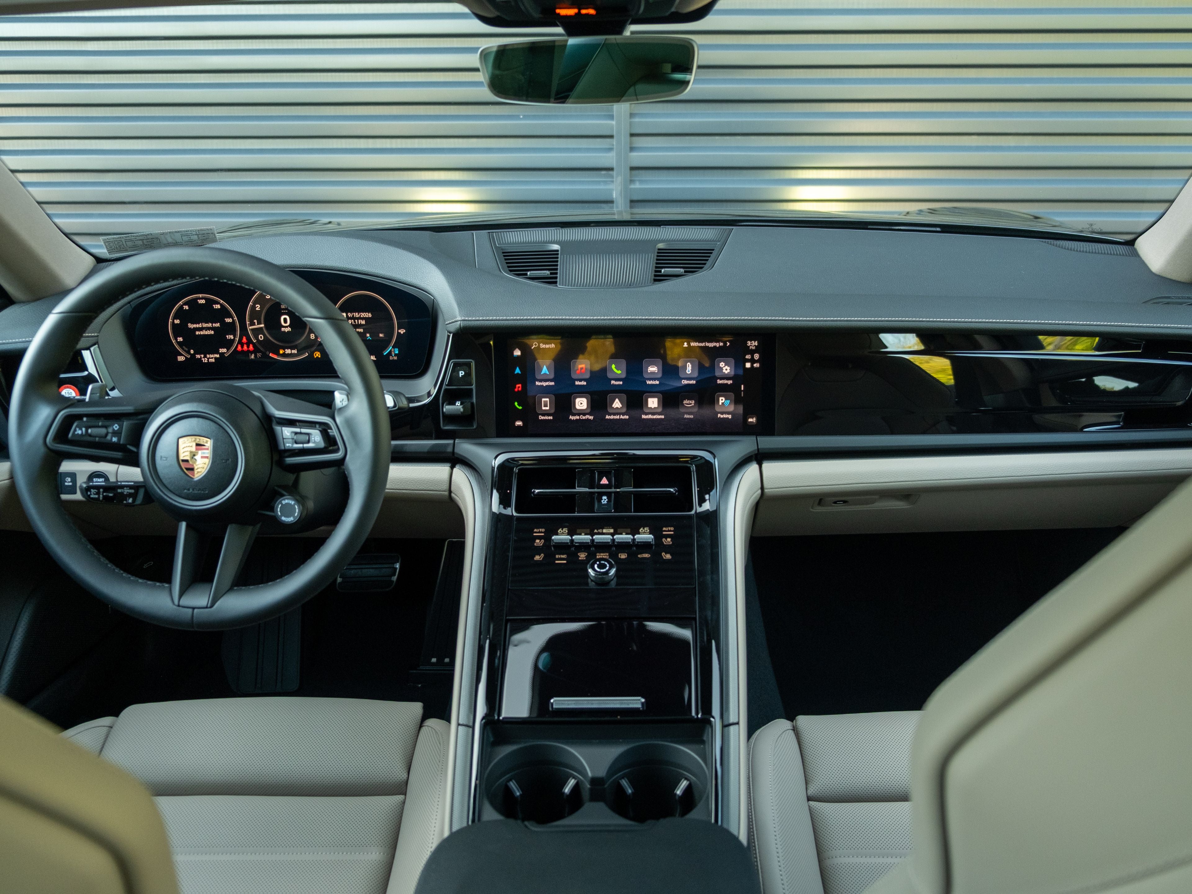 2026 Porsche Panamera 4