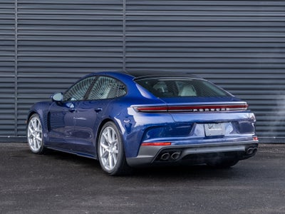 2026 Porsche Panamera 4