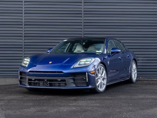 2026 Porsche Panamera 4