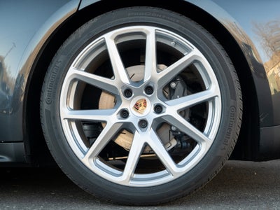 2026 Porsche Panamera 4