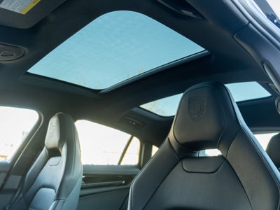 2026 Porsche Panamera 4
