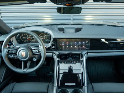 2026 Porsche Panamera 4