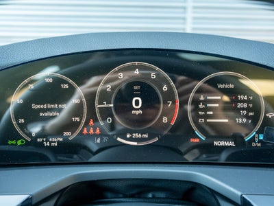 2026 Porsche Panamera 4