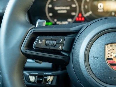 2026 Porsche Panamera 4