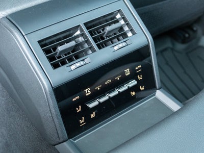 2026 Porsche Panamera 4