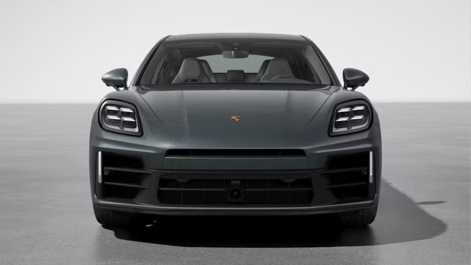2026 Porsche Panamera 4