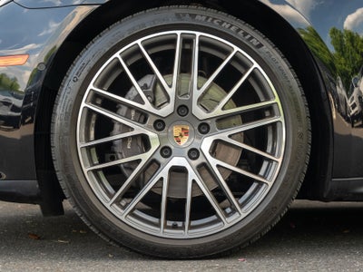 2024 Porsche Panamera 4
