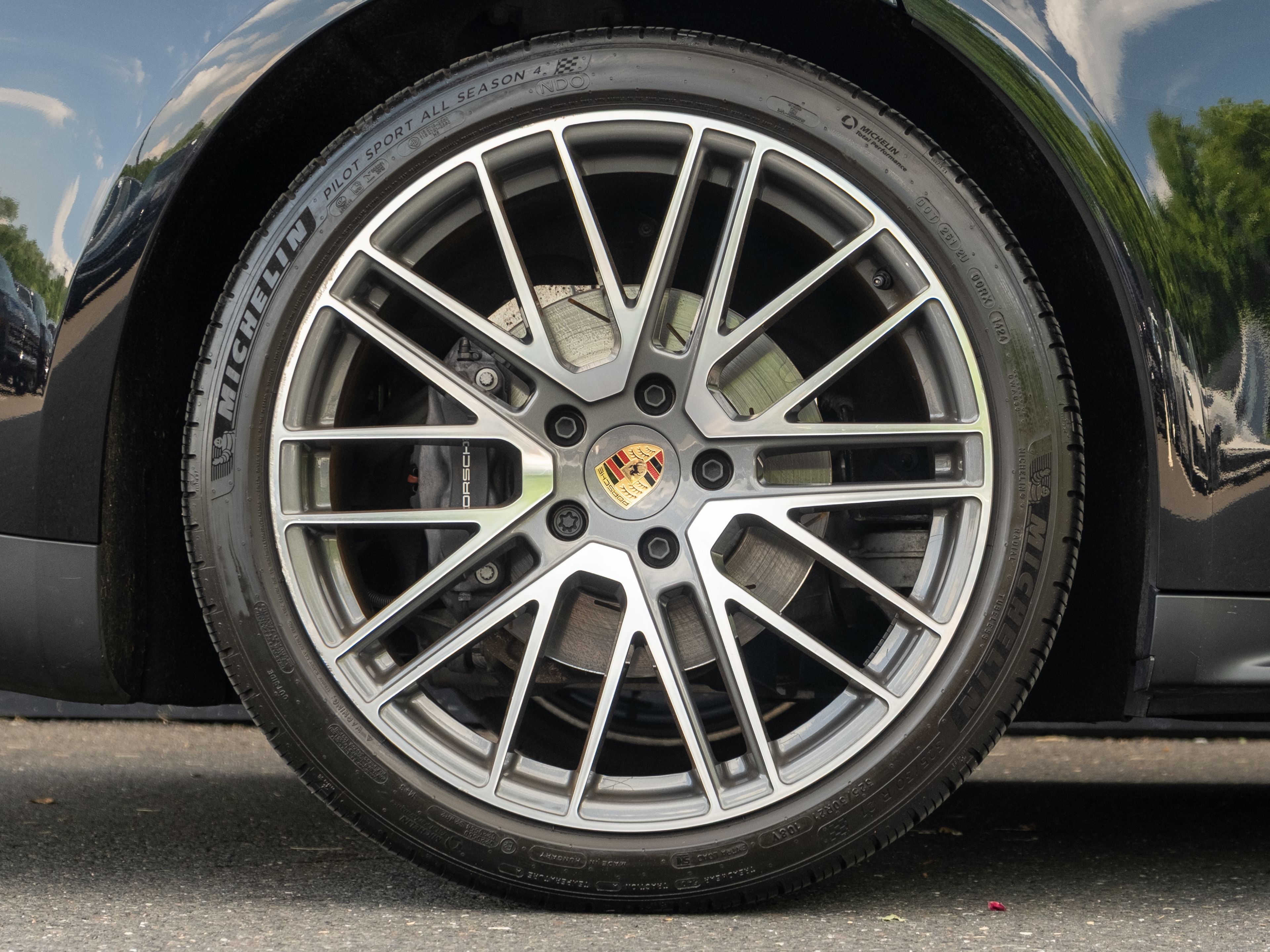 2024 Porsche Panamera 4