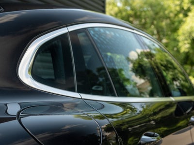 2024 Porsche Panamera 4