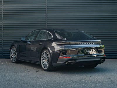 2024 Porsche Panamera 4